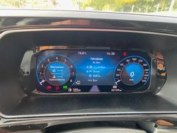 Rot Gebraucht 2022 VW Caddy Van / Kleinbus | 28.250 € (Etwas zu teuer)