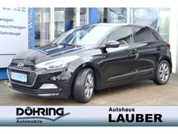 Phantom black Gebraucht 2016 Hyundai i20 Style Limousine | 10.440 € (Etwas zu teuer)