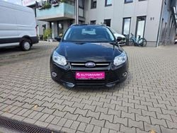 Schwarz Gebraucht 2014 Ford Focus Limousine | 3.990 € (Superpreis)