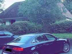 Beige Gebraucht 2011 Audi A4 Limousine | 6.500 € (Fairer Preis)