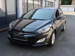 Schwarz Gebraucht 2015 Hyundai i30 Limousine | 7.950 € (Fairer Preis)