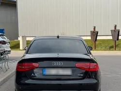 Schwarz Gebraucht 2014 Audi A4 Limousine | 7.299 € (Guter Preis)