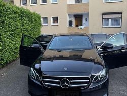 Schwarz Gebraucht 2019 Mercedes E220 Avantgarde Limousine | 29.999 € (Guter Preis)