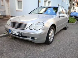 Silber Gebraucht 2002 Mercedes C220 Elegance Limousine | 2.499 € (Etwas zu teuer)