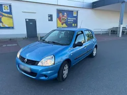 Blau Gebraucht 2010 Renault Clio II Expression Kleinwagen | 3.600 € (Etwas zu teuer)