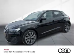 Schwarz Neu 2025 Audi A1 Sportback Sport Kleinwagen | 32.165 € (Etwas zu teuer)