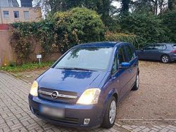 Blau Gebraucht 2005 Opel Meriva Van / Kleinbus | 1.200 € (Superpreis)