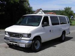 Weiß Gebraucht 2004 Ford Econoline Van | 5.800 €