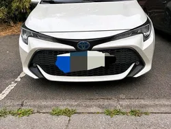 Weiß Gebraucht 2022 Toyota Corolla Limousine | 16.800 €