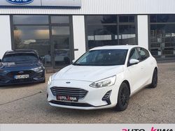 Weiß Gebraucht 2018 Ford Focus Trend Limousine | 12.790 € (Fairer Preis)