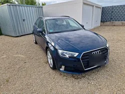 Blau Gebraucht 2017 Audi A3 Sportback Limousine | 13.999 €