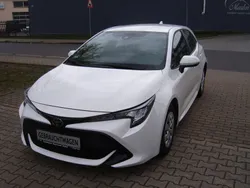 Weiß Gebraucht 2021 Toyota Corolla Limousine | 14.990 € (Superpreis)