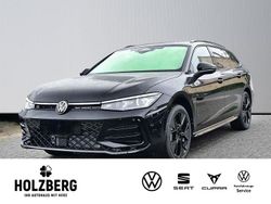 Grenadillschwarz metallic Gebraucht 2024 VW Passat R-line Kombi | 45.990 € (Teuer)
