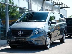 Grau Gebraucht 2021 Mercedes Vito Van / Kleinbus | 24.990 € (Superpreis)
