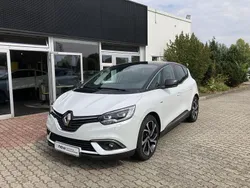 Karosserie qnc + dach gne Gebraucht 2017 Renault Scénic IV Bose Edition Van / Kleinbus | 12.980 € (Fairer Preis)