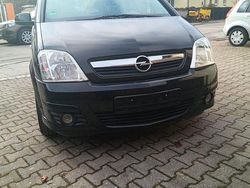 Schwarz Gebraucht 2008 Opel Meriva Van / Kleinbus | 2.900 € (Fairer Preis)