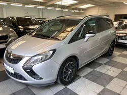 Silber Gebraucht 2011 Opel Zafira Tourer Edition Van / Kleinbus | 6.950 € (Guter Preis)