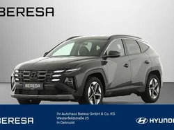 Grau Gebraucht 2024 Hyundai Tucson Trend SUV | 32.780 € (Guter Preis)