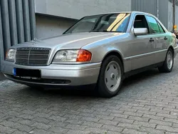 Silber Gebraucht 1993 Mercedes C280 Limousine | 8.999 €