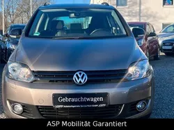 Braun Gebraucht 2012 VW Golf Plus Match Van / Kleinbus | 7.999 € (Teuer)