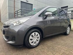 Grau Gebraucht 2014 Toyota Verso-S Life Van / Kleinbus | 9.980 € (Fairer Preis)