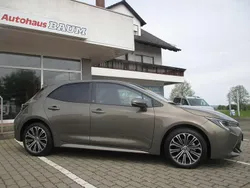 Manganbronze 6x1 Gebraucht 2023 Toyota Corolla Team Limousine | 26.860 € (Fairer Preis)