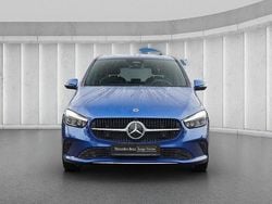 Lack spektralblau Gebraucht 2024 Mercedes B200 Progressive Van / Kleinbus | 29.790 € (Superpreis)