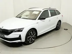 Weiß Neu 2025 Skoda Octavia SportLine Kombi | 43.990 €