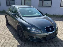 Grau Gebraucht 2011 Seat Leon Limousine | 4.299 € (Fairer Preis)