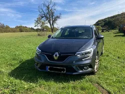 Silber Gebraucht 2017 Renault Mégane GrandTour Kombi | 9.700 € (Guter Preis)