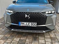 Grau Gebraucht 2023 DS Automobiles DS7 Crossback Opera SUV | 34.400 € (Superpreis)