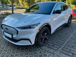 Weiß Gebraucht 2023 Ford Mustang Mach-E SUV | 31.999 €
