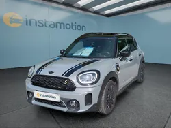 Grau Gebraucht 2021 Mini Cooper SE Classic Kleinwagen | 26.249 € (Etwas zu teuer)