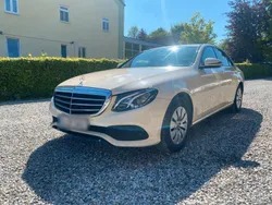 Andere außenfarben Gebraucht 2017 Mercedes E220 Limousine | 9.300 €