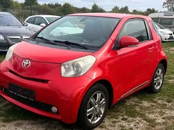Rot Gebraucht 2010 Toyota iQ Kleinwagen | 3.900 € (Fairer Preis)