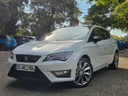 Weiß Gebraucht 2015 Seat Leon CONNECT Limousine | 6.300 € (Teuer)