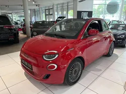 Passione rot Gebraucht 2022 Fiat 500e Red Cabrio | 19.990 € (Superpreis)