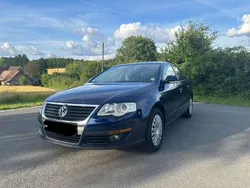 Blau Gebraucht 2005 VW Passat Comfortline Limousine | 2.499 € (Fairer Preis)