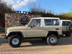 Beige Gebraucht 1996 Toyota Land Cruiser SUV | 28.000 €