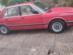 Rot Gebraucht 1986 BMW 518 Limousine | 5.800 €