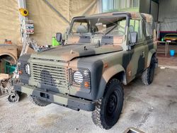 Grün Gebraucht 2004 Land Rover Defender SUV | 27.000 €