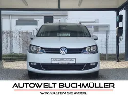 Pure white (weiß) Gebraucht 2022 VW Sharan Van / Kleinbus | 27.480 € (Guter Preis)