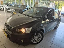 Schwarz Gebraucht 2012 Chevrolet Aveo LTZ Kleinwagen | 4.790 € (Fairer Preis)