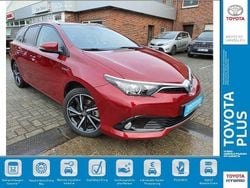 Tokiorot perleffekt Gebraucht 2017 Toyota Auris Hybrid Edition-S Kombi | 15.790 € (Fairer Preis)