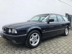 Grau Gebraucht 1996 BMW 520 Executive Kombi | 7.990 € (Fairer Preis)