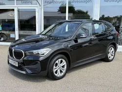 Schwarz ii (metallic) Gebraucht 2022 BMW X1 Advantage SUV | 21.990 € (Guter Preis)
