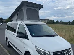 Weiß Gebraucht 2024 Mercedes Vito Van / Kleinbus | 49.999 €