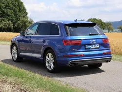 Blau Gebraucht 2017 Audi SQ7 SUV | 28.455 € (Superpreis)