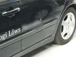 Blau Gebraucht 2001 Mercedes E240 Avantgarde Limousine | 15.500 €