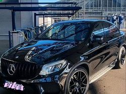 Schwarz Gebraucht 2016 Mercedes 190 AMG Limousine | 29.999 €